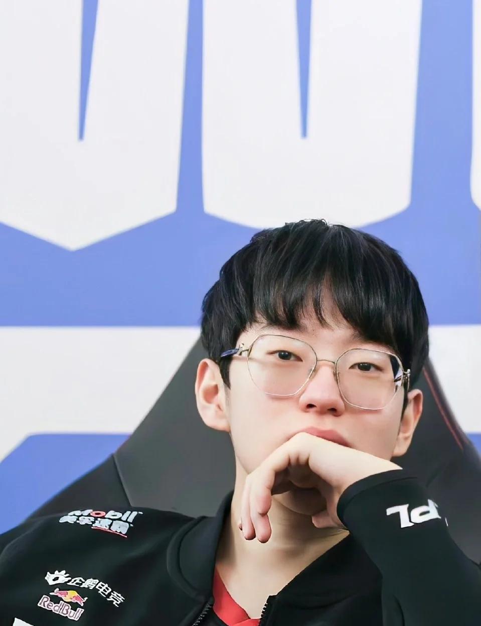 爱游戏官网-关于Scout重返赛场，晋级下一阶段首场状态出色，西班牙队观众沸腾！引发球迷热议的信息