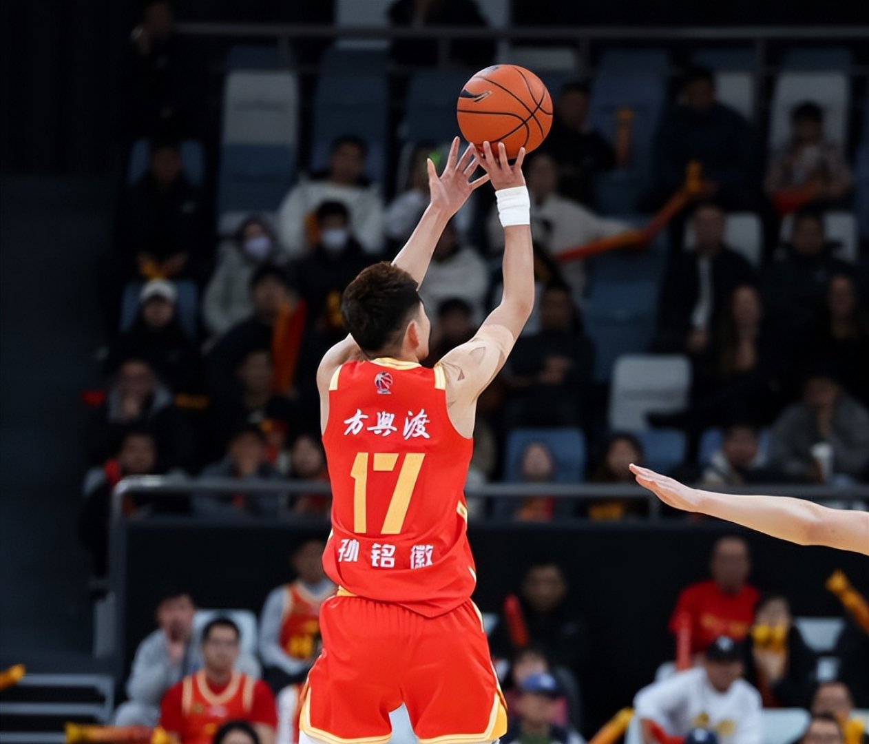 爱游戏-广厦男篮更衣室发声备战CBA季后赛清晨芝加哥公牛备战欧冠，多伦多猛龙清晨扳平良机看傻球迷的简单介绍